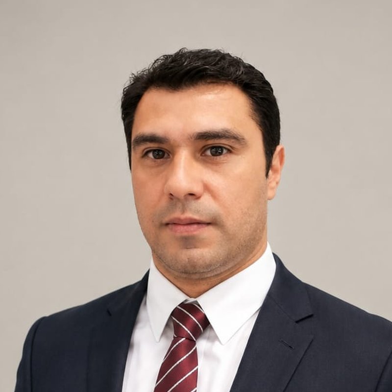 Retrato de Lic. Víctor Manuel Sosa Casnedi, Director de Administración y Finanzas